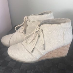 Toms wedge booties!